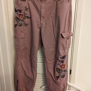 Driftwood for Sundance embroidered joggers